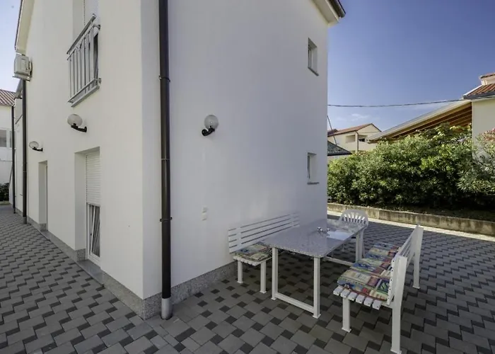 In With Terrace, Air Conditioning, Wi-fi דירה *